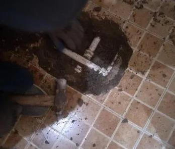 定州市卫生间漏水维修公司为您分享下卫生间渗水如何处理及注意事项